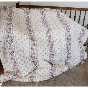 Vintage-Inspired Floral Quilt Blanket – Peach & Rose Garden Print – Cozy...